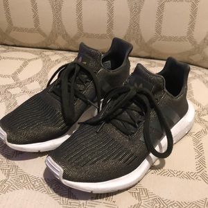 adidas Shoes - Women’s Adidas. Army green color. adidas Shoes - Women’s Adidas. Army green color.